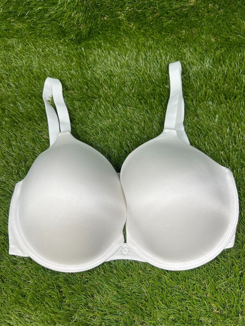 Maidenform 32E NO TAG White Underwired Bra Style 9729 Custom Lift Tailored Demi